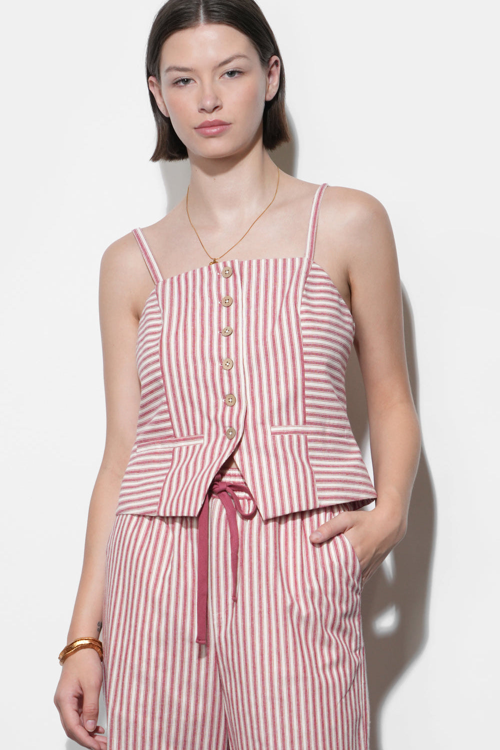 Audrey_Vest_Top_G263T7506.jpg