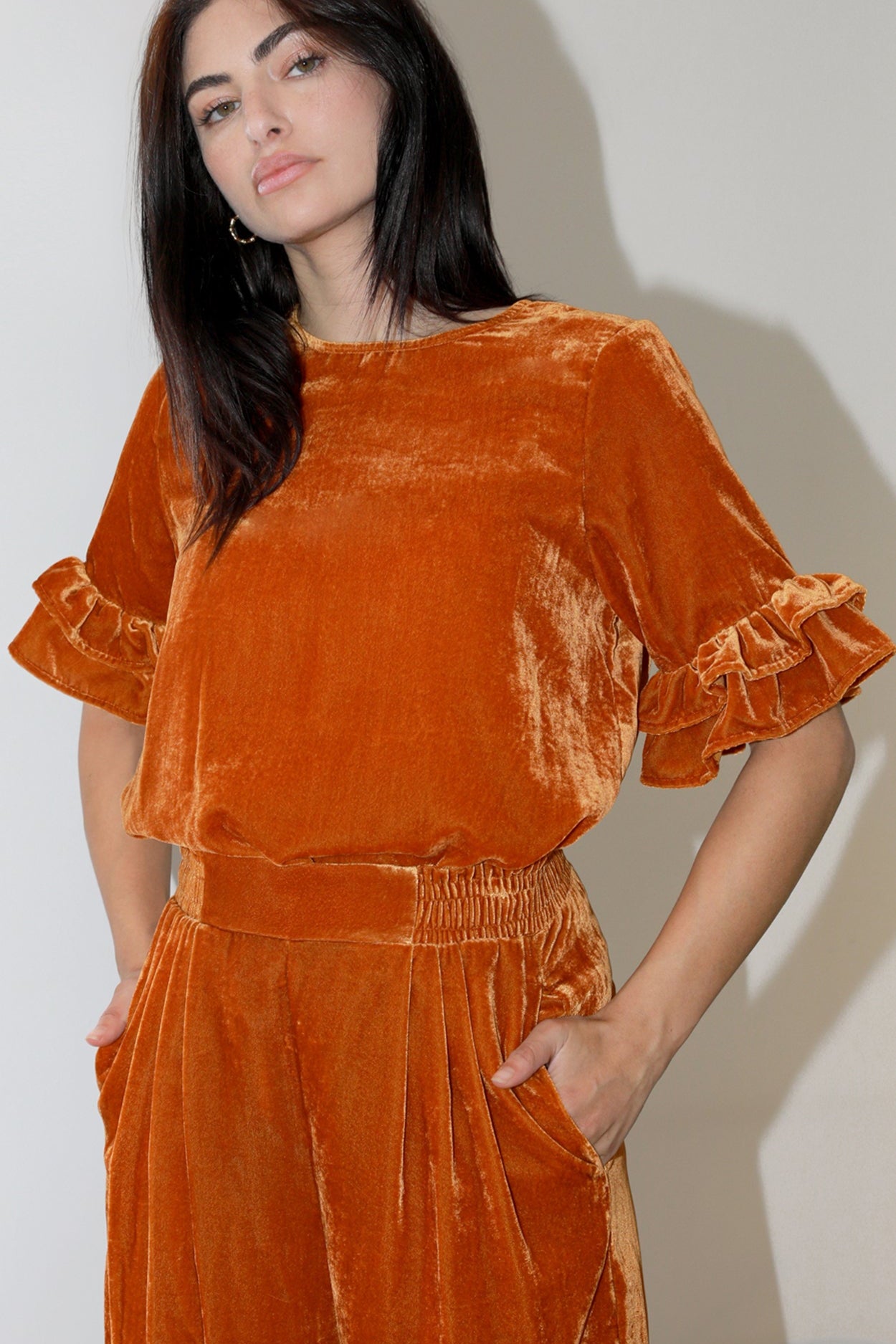 Barlow_Velvet_Top_G210T6337.jpg