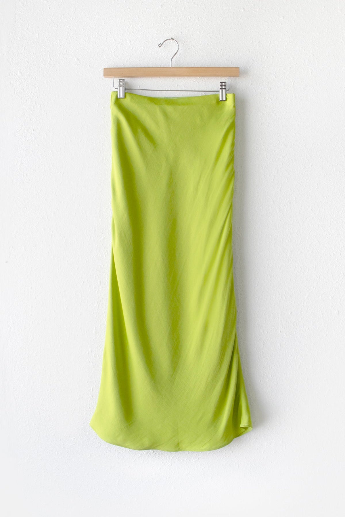 Bea_Midi_Skirt_w_Slit_1.jpg