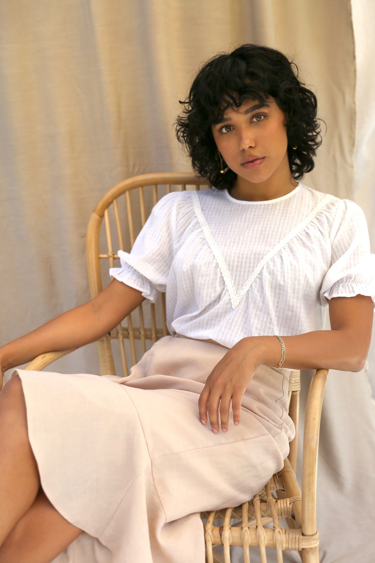 G101S9241BrittRuffledSlimMidiSkirt2.jpg