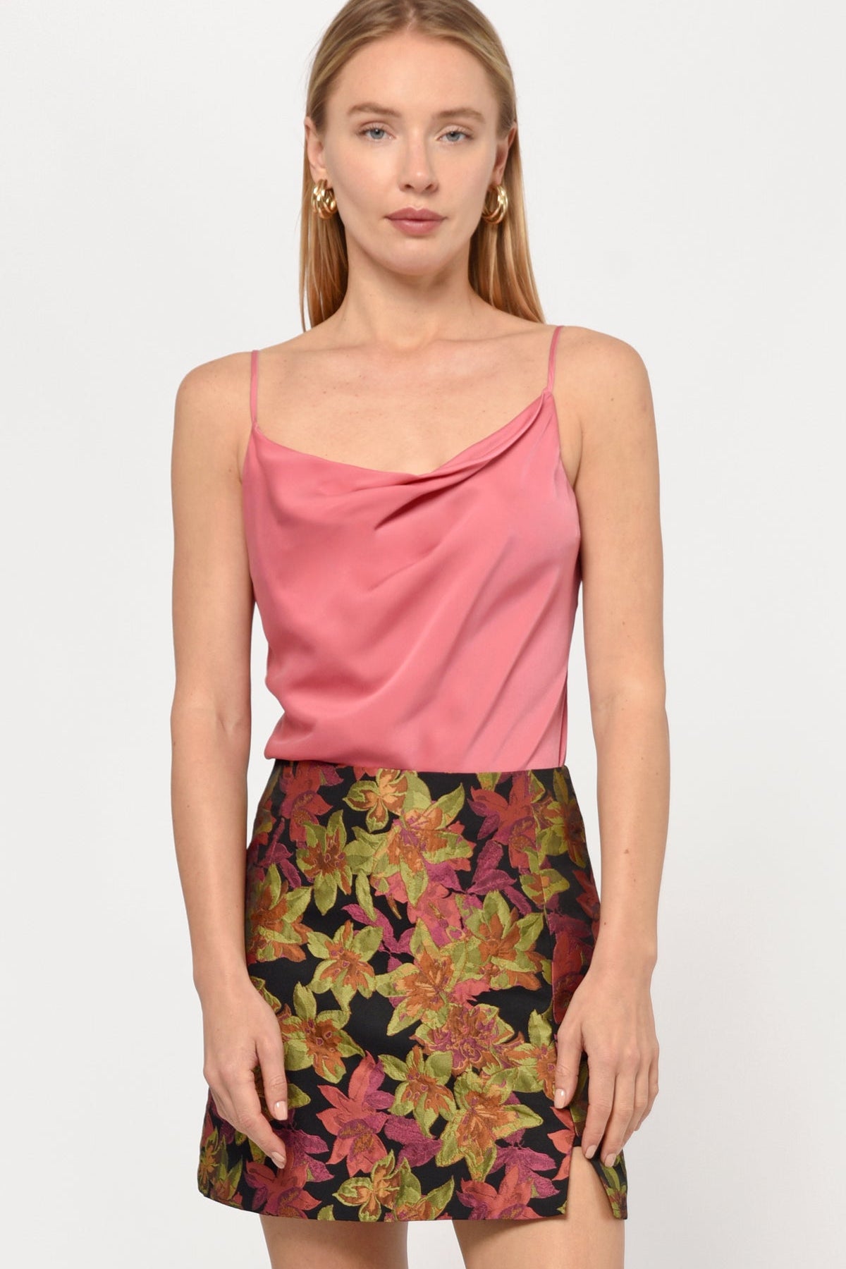 G239S9312TaniaJacquardMiniSkirt1_f1d63ec7-ede3-440b-a157-83453edf76cc.jpg