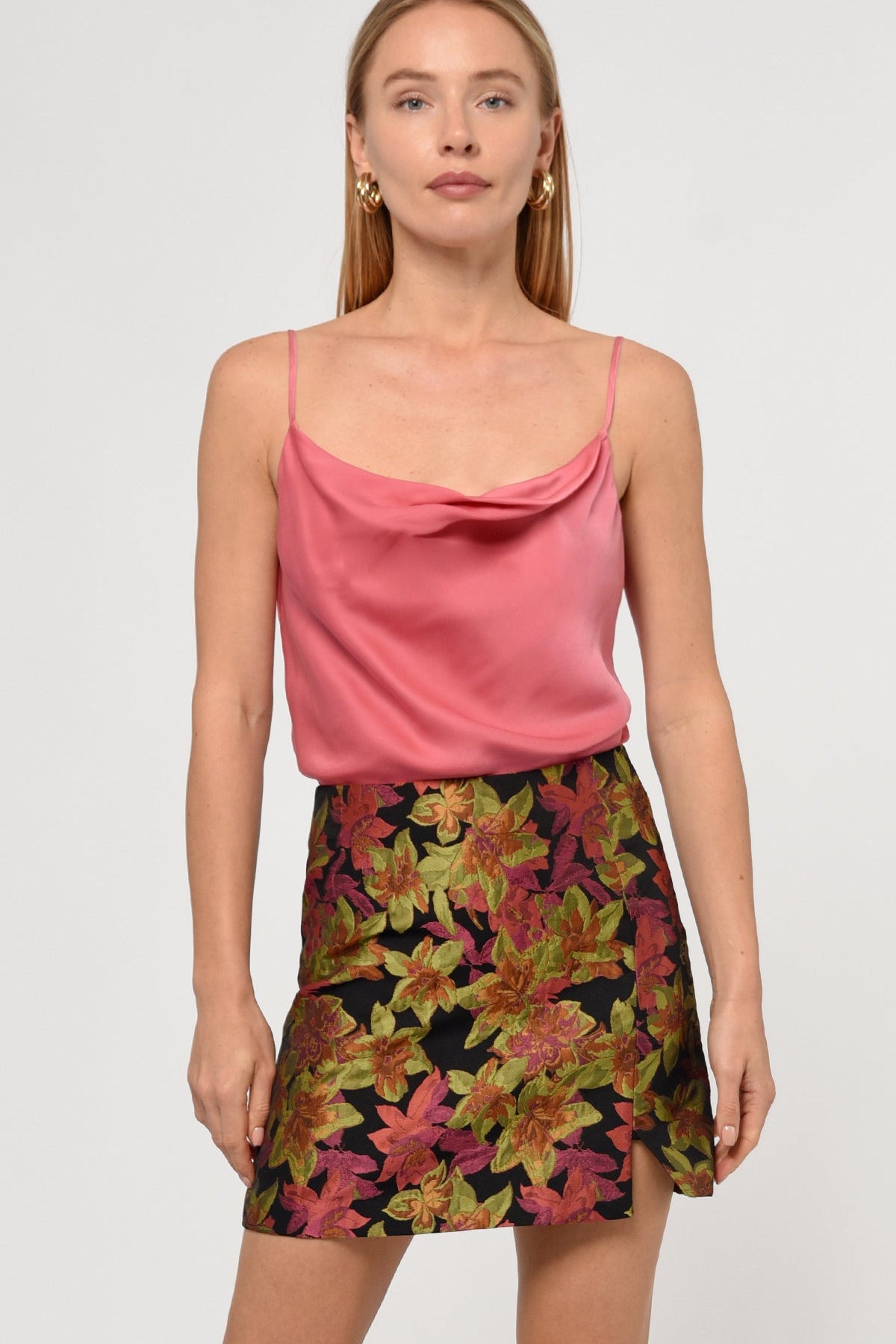 G239S9312TaniaJacquardMiniSkirt3_dea0416c-a183-4363-a8bb-3b3cfb9bd2f1.jpg