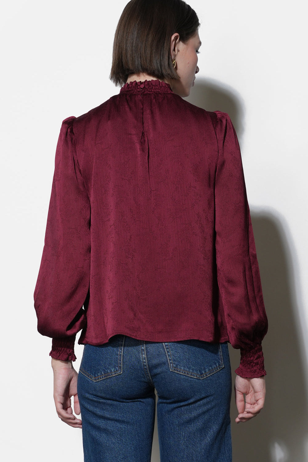 G249T7078MikaTexturedSmockedNeckBlouse4.jpg