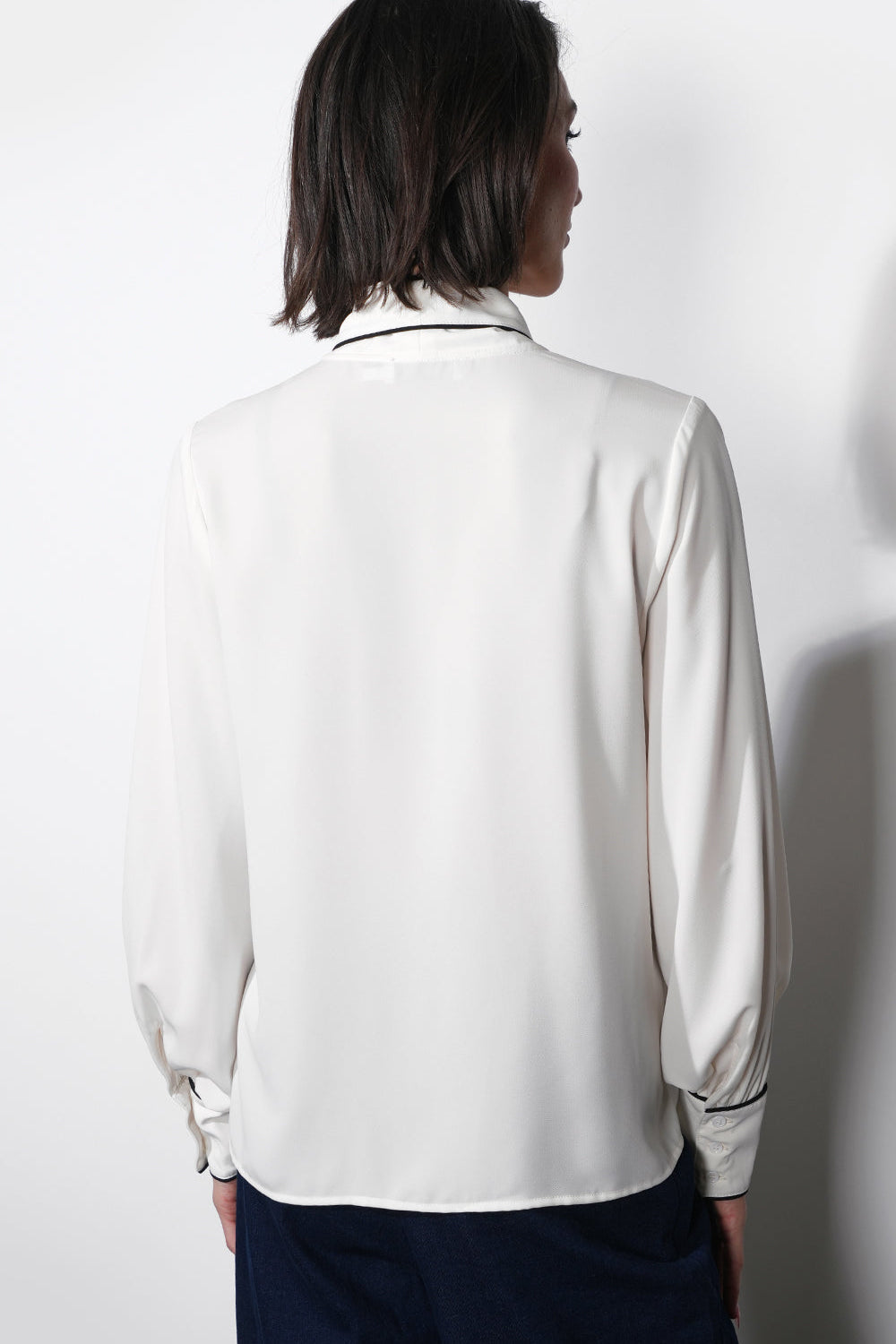 G2510T7322ShaiTieNeckBlouse7.jpg