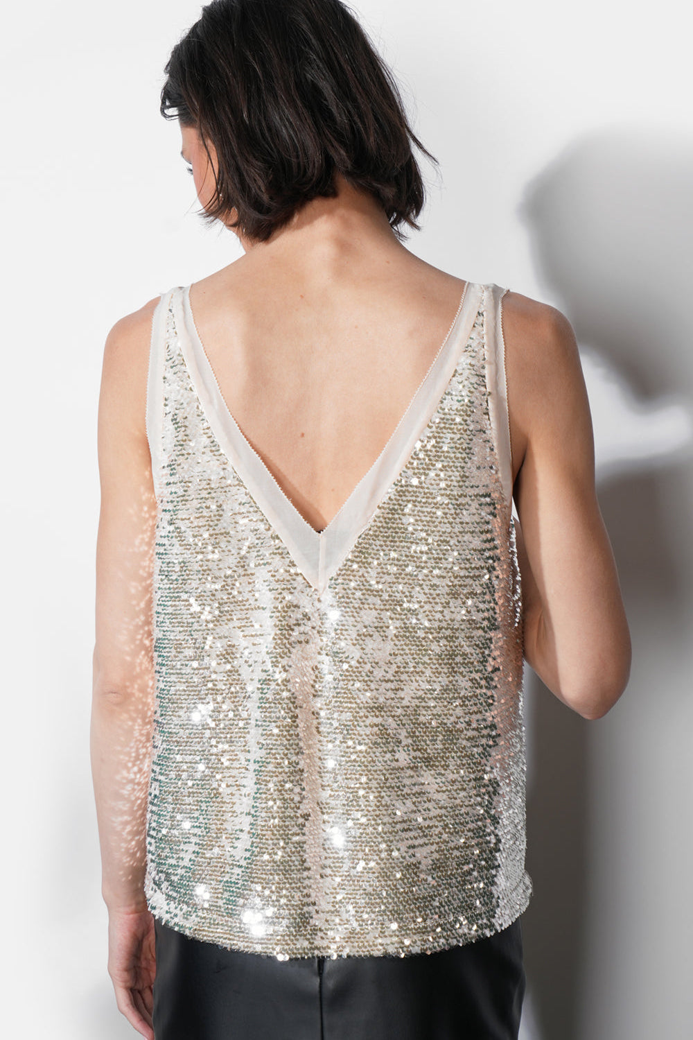 G2510T7387IvyVelvetSequinTop8.jpg