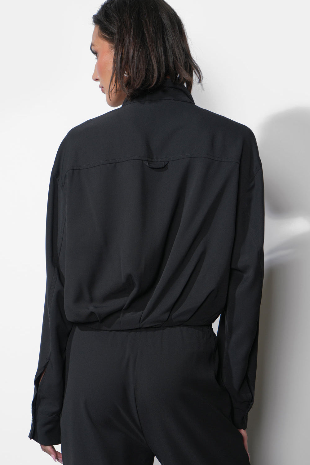 G2511T7395InaButtonUpCroppedShirt5.jpg