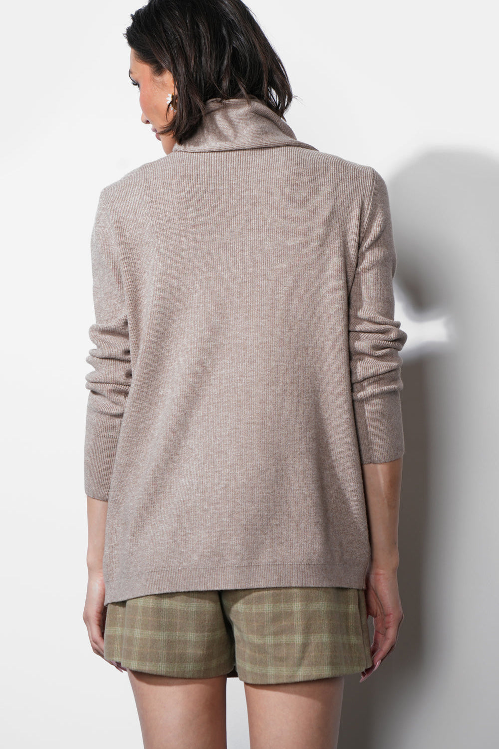 G2511WT6135AcaciaAsymetricButtonUpSweater6.jpg