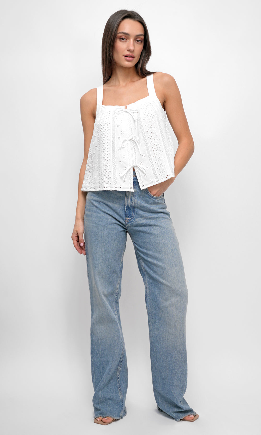 G252T7169_Vivi_Cotton_Eyelet_Top_5.jpg