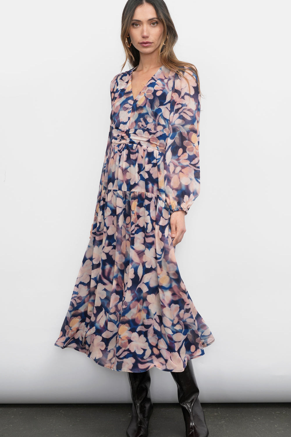 G258D6545KiernanViscoseFloralMidiDress1.jpg