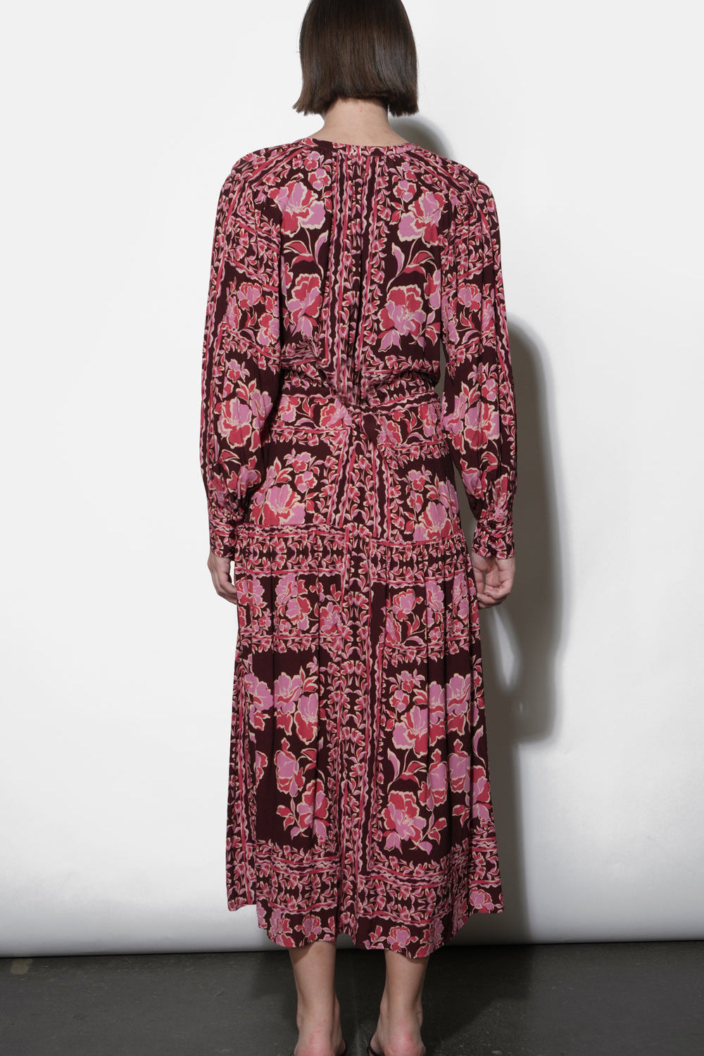 G258D6598PetraScarfPrintButtonDownMidiDress3.jpg