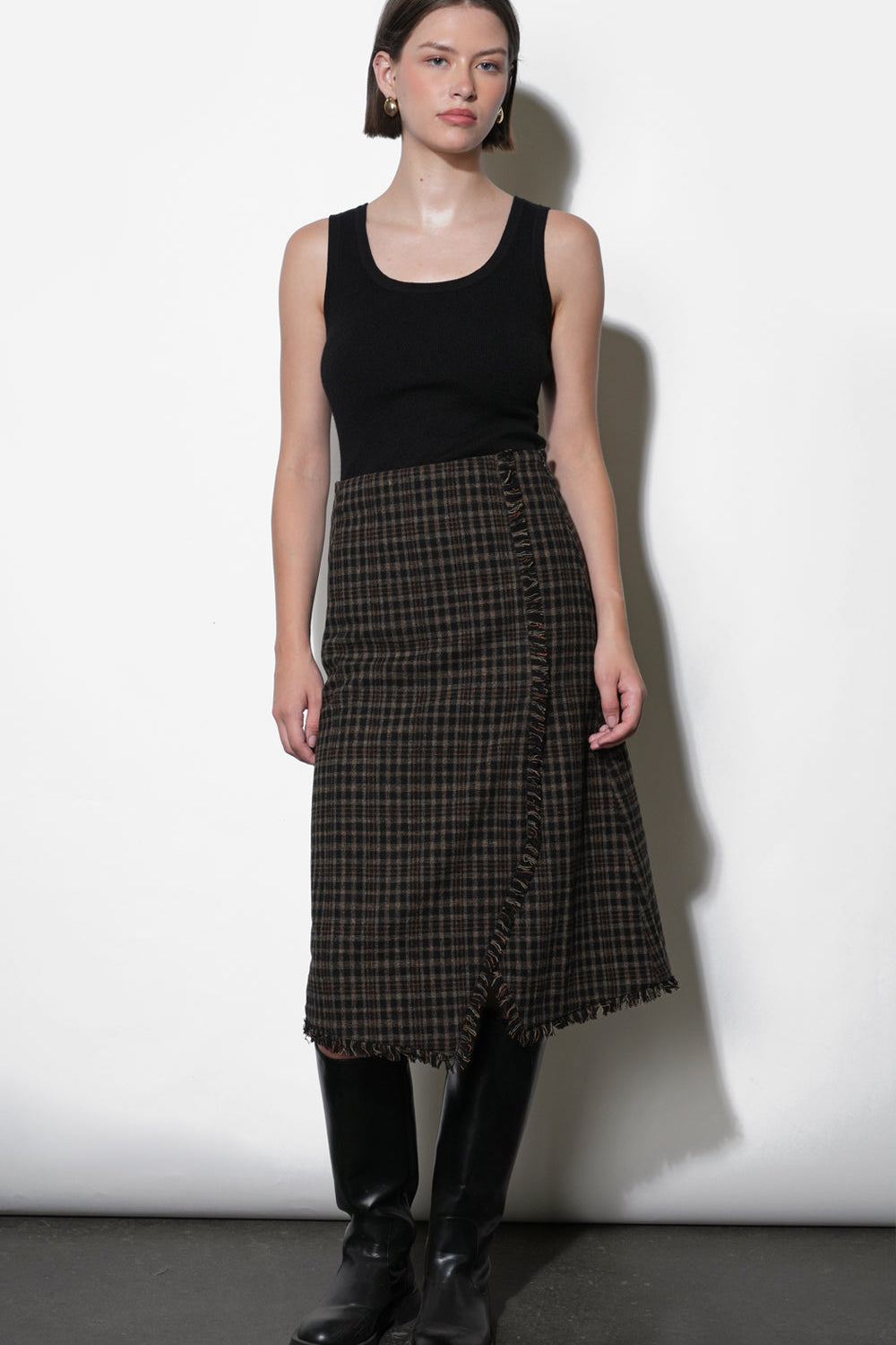G259S9394BrightonAsymetricPlaidFringeSkirt3.jpg