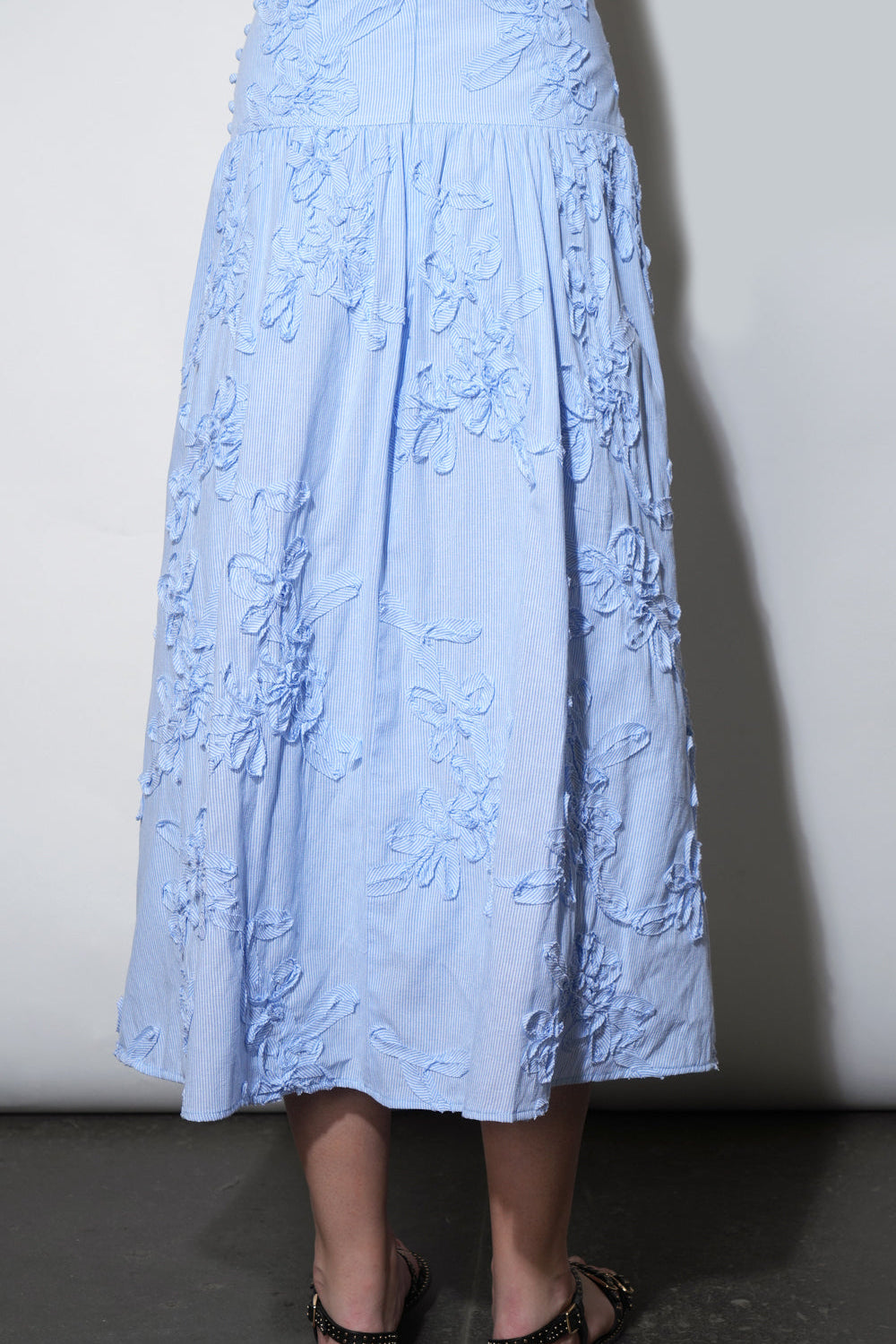 G262S9453AuroraMidiStripeEmbroideredSkirt2.jpg