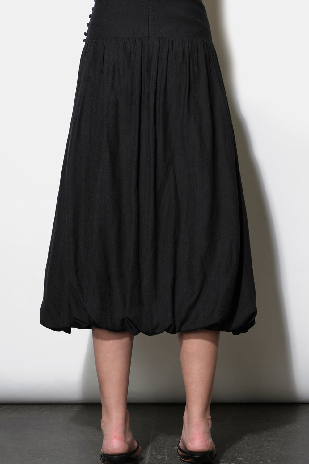 G262S9455DelilahBubbleMidiSkirtWithSideButton2.jpg