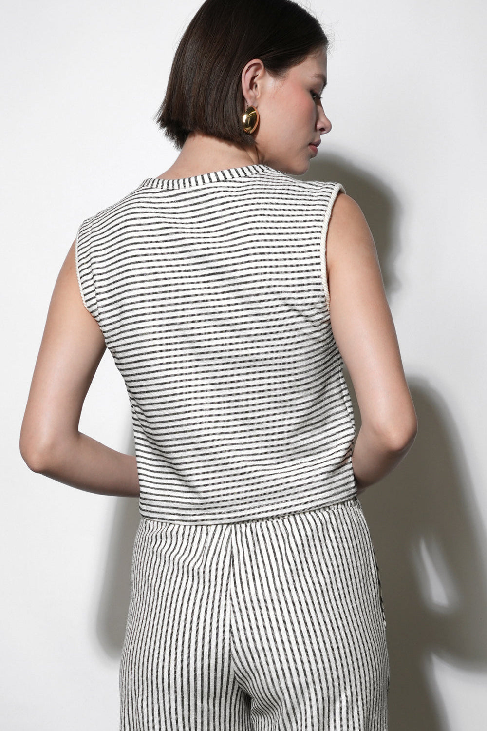 G262T7465DaphneSleevelessKnitShellTop5.jpg