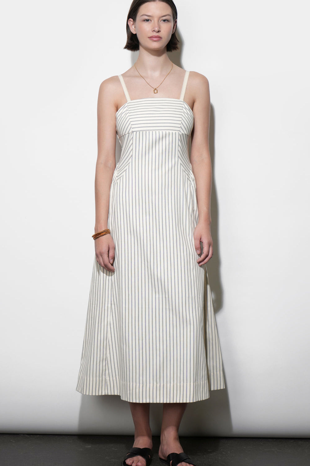 G263D6999LylaGatheredSideSleevelessStripeMidiDress2.jpg