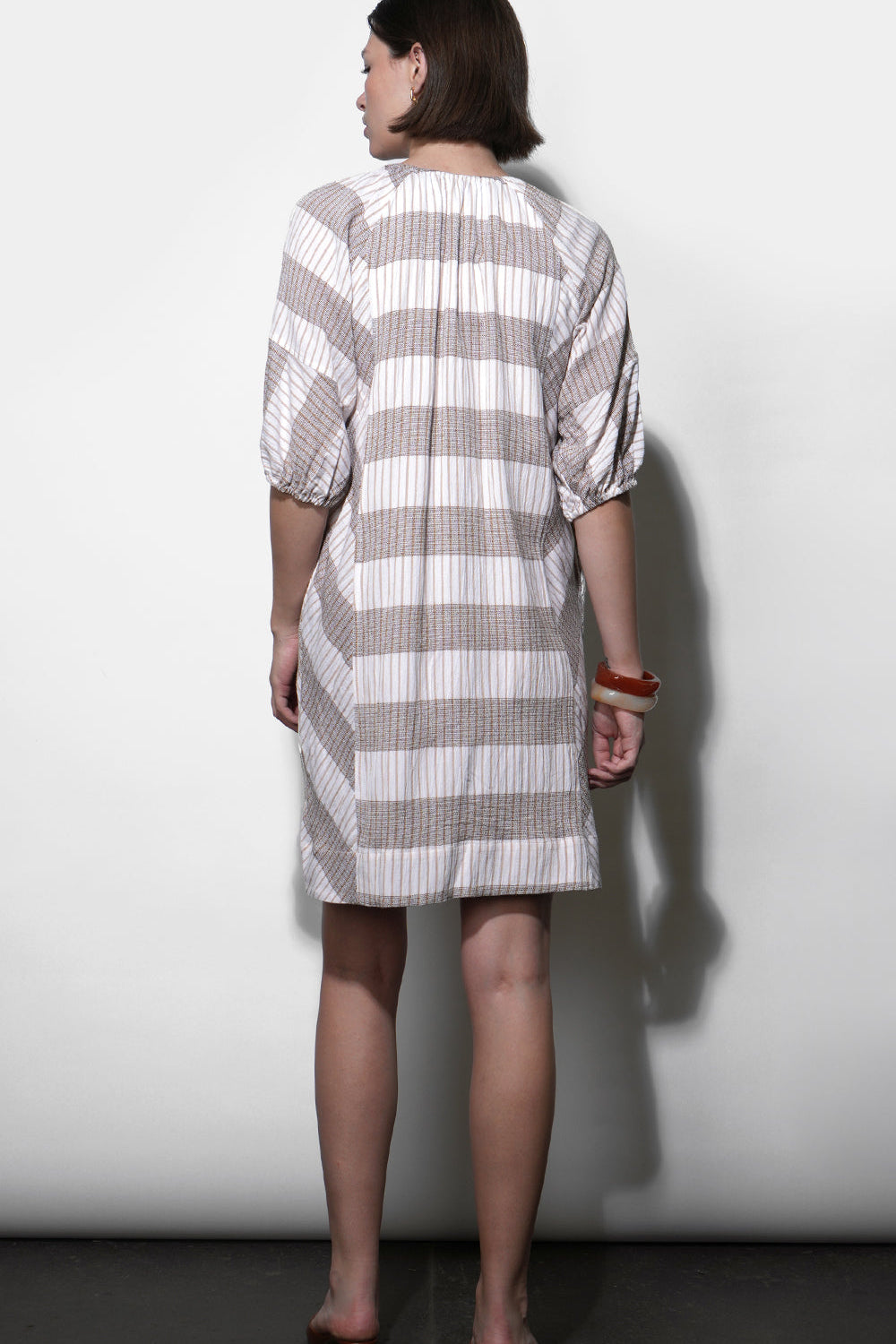 G263D7043KendallPuffSleevePopoverMiniDress6.jpg