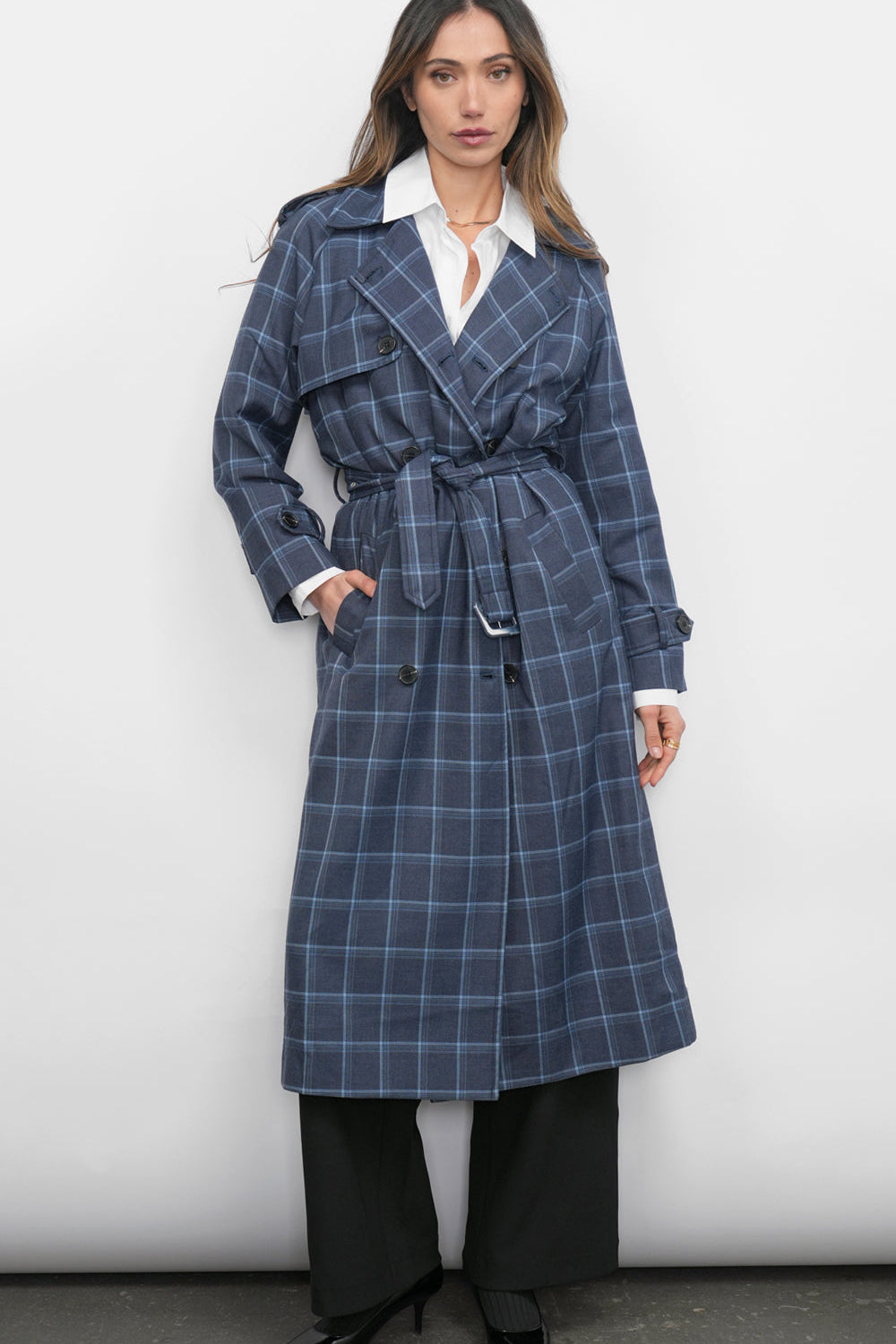 Glenn_Oversized_Plaid_Trench_Coat_G258J1828.jpg