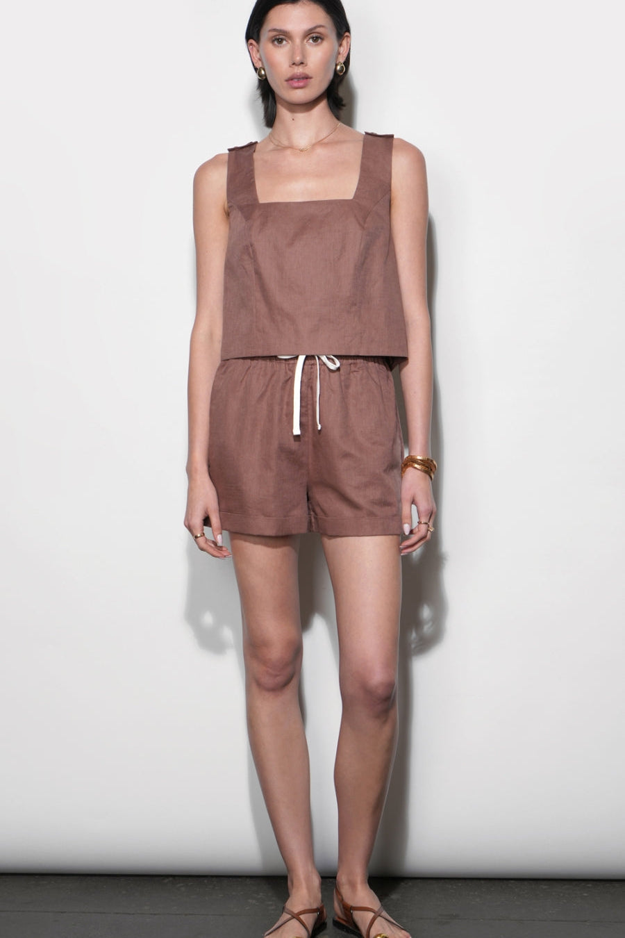 Haley_Cuffed_Hem_Drawstring_Shorts_G265P6579.jpg
