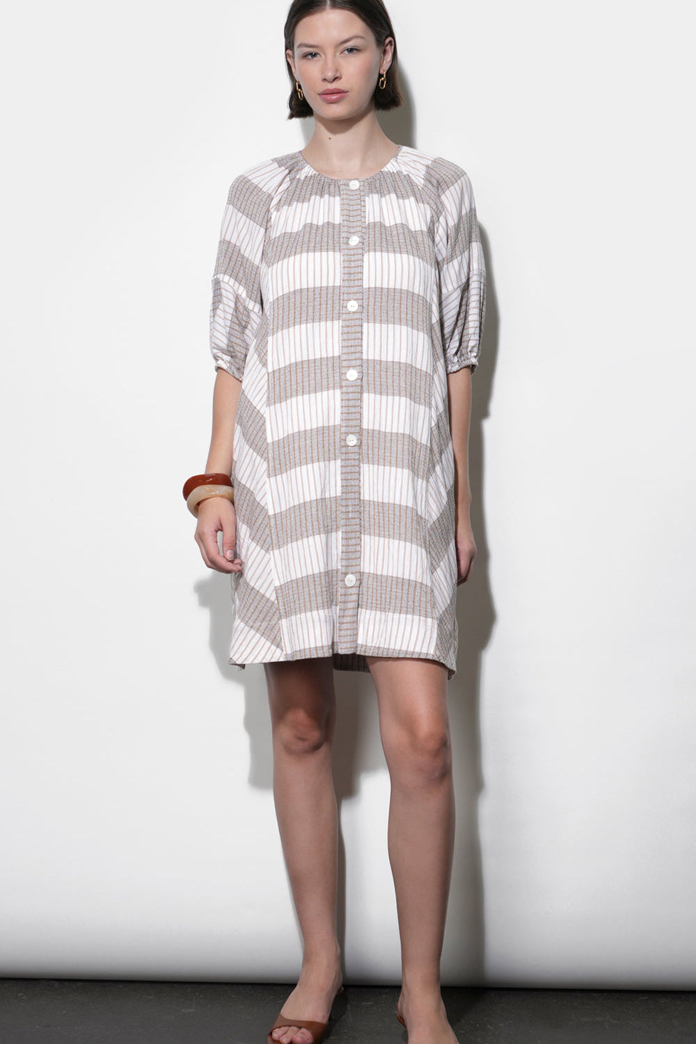 Kendall_Puff_Sleeve_Popover_Mini_Dress_G263D7043.jpg