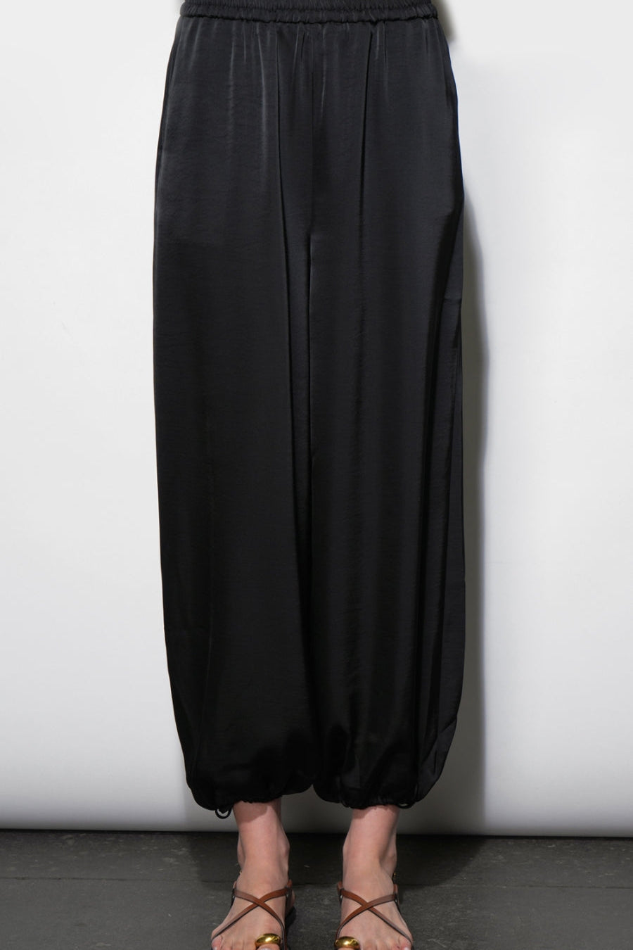 Ophelia Elastic Waist Balloon Black Pants