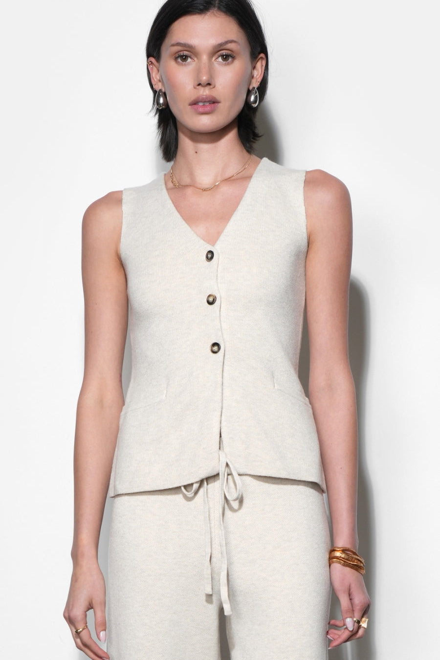 Raven_Slim_Fit_Knit_Vest_G266WT6185.jpg