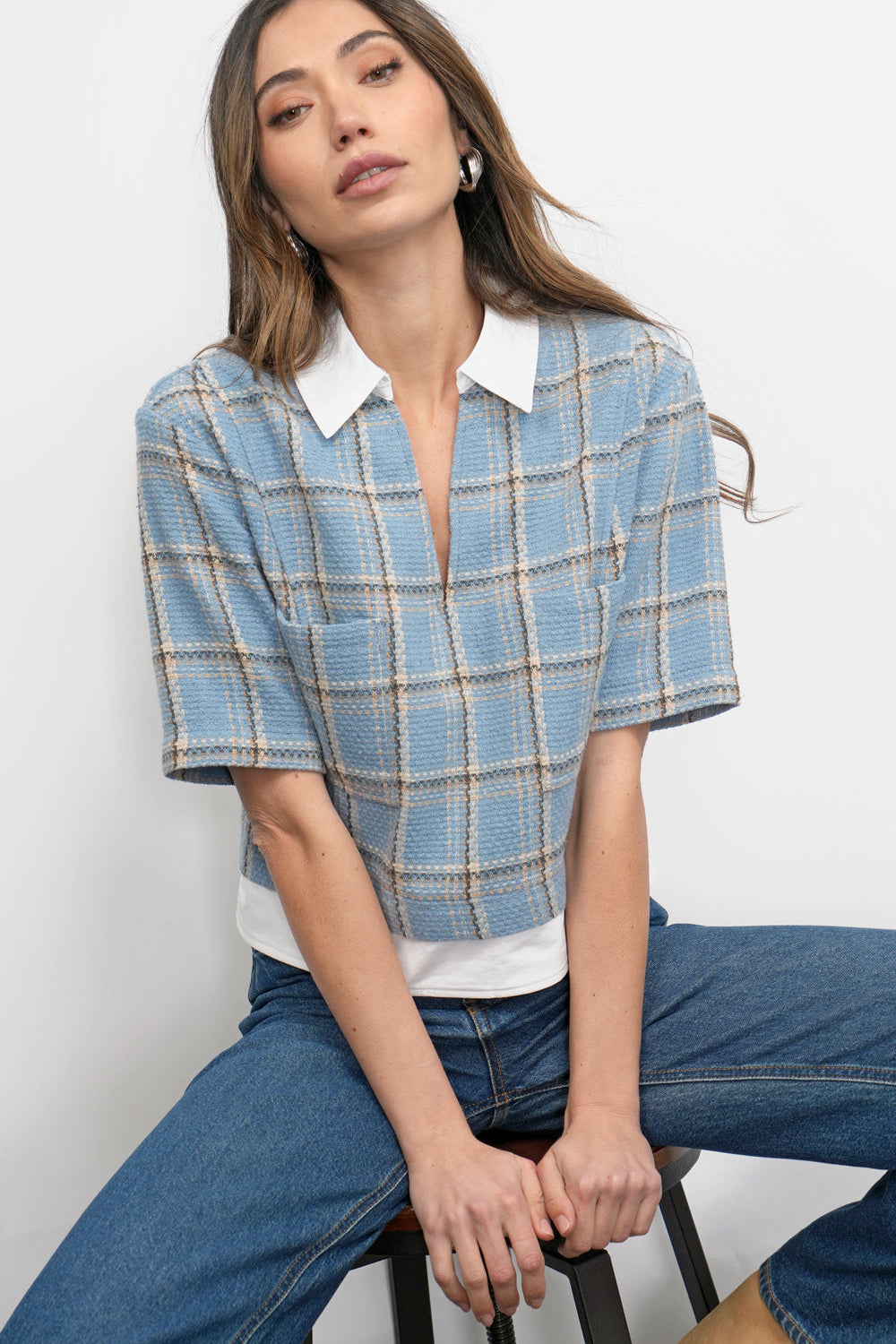 Wynn_Boxy_Plaid_Shirt_w_Contrast_Details_G257T7285.jpg